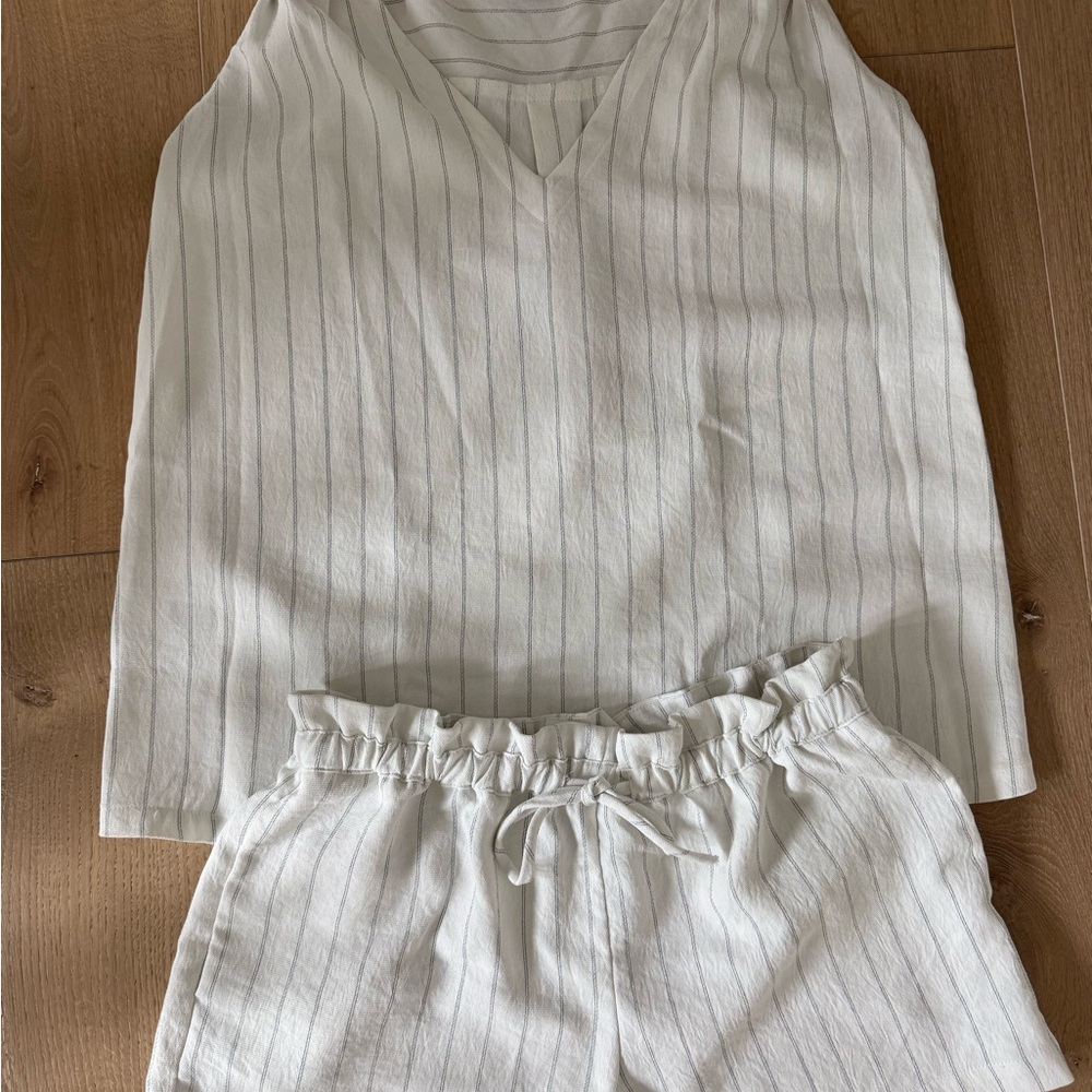 Hatch White and Light Gray Striped V-Neck Sleeveless Top